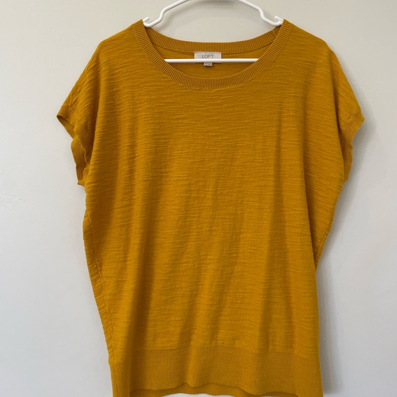 SIMPLE YELLOW TEE FROM LOFT - Picture 3 of 6